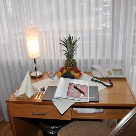Hotel-Restaurant Sonnenhof Veitsrodt Kamer foto