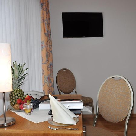 Hotel-Restaurant Sonnenhof Veitsrodt Kamer foto