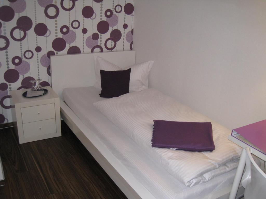 Hotel-Restaurant Sonnenhof Veitsrodt Kamer foto