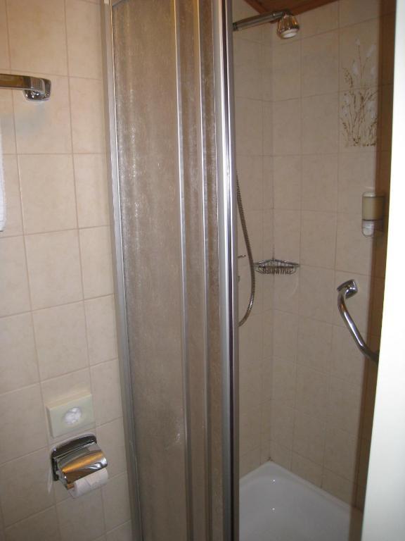Hotel-Restaurant Sonnenhof Veitsrodt Kamer foto